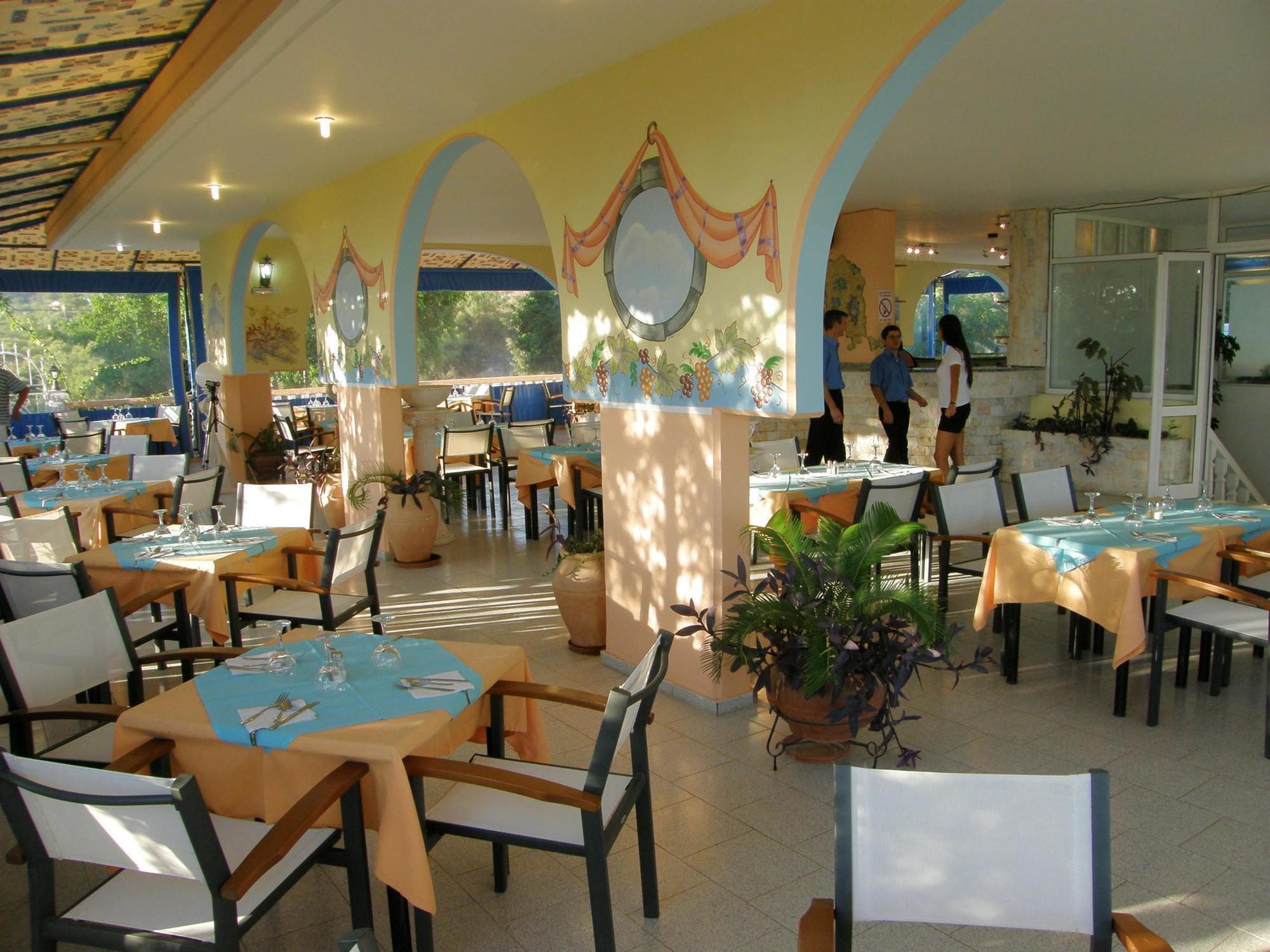 Pefkos Garden Hotel Pefki 外观 照片
